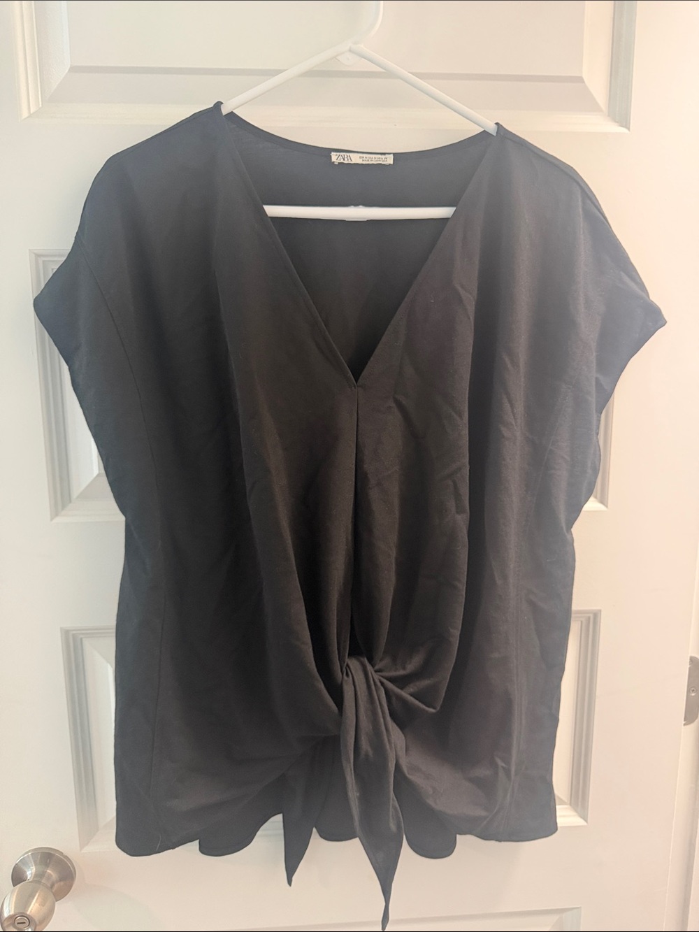 Zara Women’s Black V-Neck Front-Tie Short Sleeve Top (Medium)